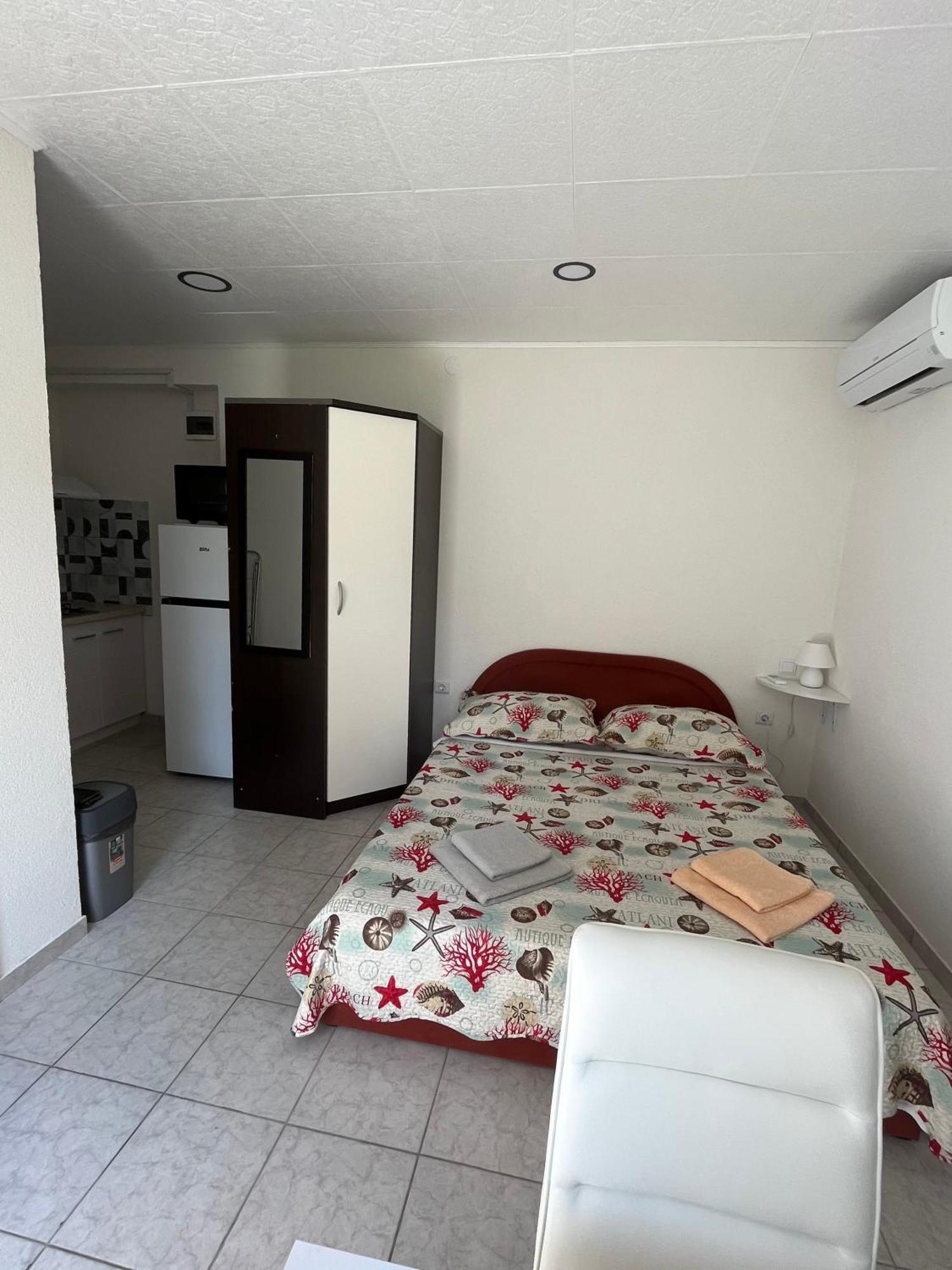 Apartment Eri Примоштен Экстерьер фото