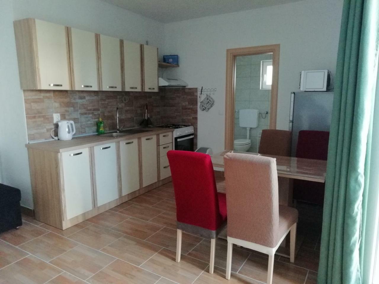 Apartment Eri Примоштен Экстерьер фото